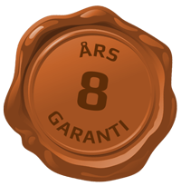 Et bilde av en voksforsegling med teksten 8 års garanti.