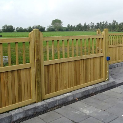 Country Garden i trykkimpregnert tre som pynter opp i enhver hage
